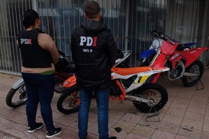 La PDI llevó a cabo el secuestro de los vehículos.