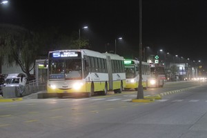 El disertante desarrolla sus líneas de investigación en accesibilidad al transporte público, movilidad activa y diseño urbano mediante Sistemas de Información Geográfica y BigData. Créditos: Manuel Fabatía