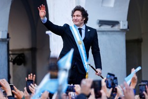 El spot finaliza con un fragmento del discurso presidencial en el acto del 25 de mayo. Foto: Reuters