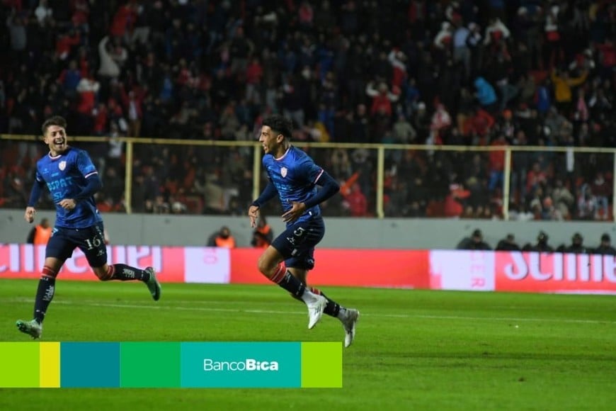 Galería Bica: Unión vs. Barracas Central