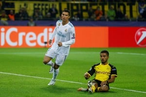 Soccer Football - Champions League - Borussia Dortmund vs Real Madrid - Westfalenstadion, Dortmund, Germany - September 26, 2017   Real Madrid’s Cristiano Ronaldo celebrates scoring their second goal    REUTERS/Leon Kuegeler alemania Cristiano Ronaldo campeonato torneo champions league copa liga campeones uefa europea futbol futbolistas partido Borussia Dortmund real madrid