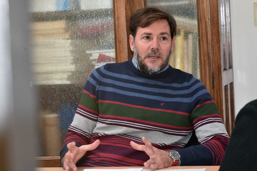 Dr. Javier Gómez, Profesor Titular de la UNL e investigador Independiente del Conicet y coordinador del Geoportal. Foto: Flavio Raina