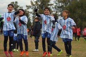 Azulgrana 2024. Este fin de semana se jugó la segunda edición del mega torneo de fútbol infantil de La Perla del Oeste en Recreo Sur.