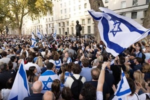 Manifestaciones proisraelíes en Londres. El pueblo y el Estado de Israel tienen derecho a la defensa de su población y de su territorio ante el salvaje ataque perpetrado por un grupo terrorista como Hamás. Archivo El Litoral 
