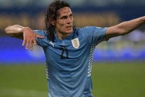 El delantero de Boca no vestirá más la camiseta de Uruguay.