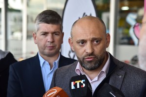 Puccini, aseguró que “desde enero, la actualización de precios del Acuerdo Santa Fe estuvo por debajo del 30 %, muy por debajo de la inflación acumulada de la canasta básica, que trepó a 94.8% según datos del Indec. Y en este nuevo mes podemos afirmar que el alza es de 0 % respecto al mes anterior: no hay variación en el precio de los productos de la canasta que ofrecemos”.