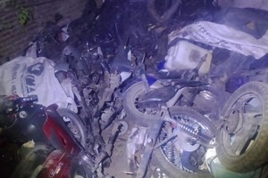 Parte de los elementos que fueron hallados en el taller/desarmadero ubicado en Piedrabuena 5900.