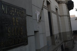 El PJ en la Cámara alta requiere precisiones sobre una medida adoptada en el Ministerio de Salud de Santa Fe sobre los hospitales públicos y las obras sociales.  Flavio Raina