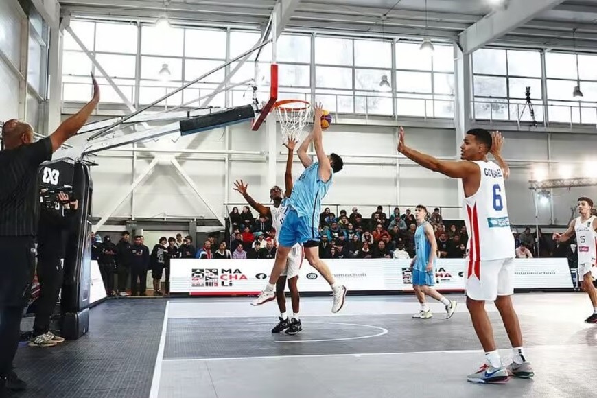 Molina en su participación con la Selección en el Nations League de Chile