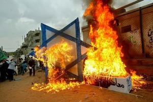 Hamás a su manera fue cumpliendo con sus objetivos: Israel es el enemigo de la humanidad y ellos son víctimas de una potencia colonial genocida. En el mundo árabe y palestino queda claro que son los abanderados de la causa del Islam.