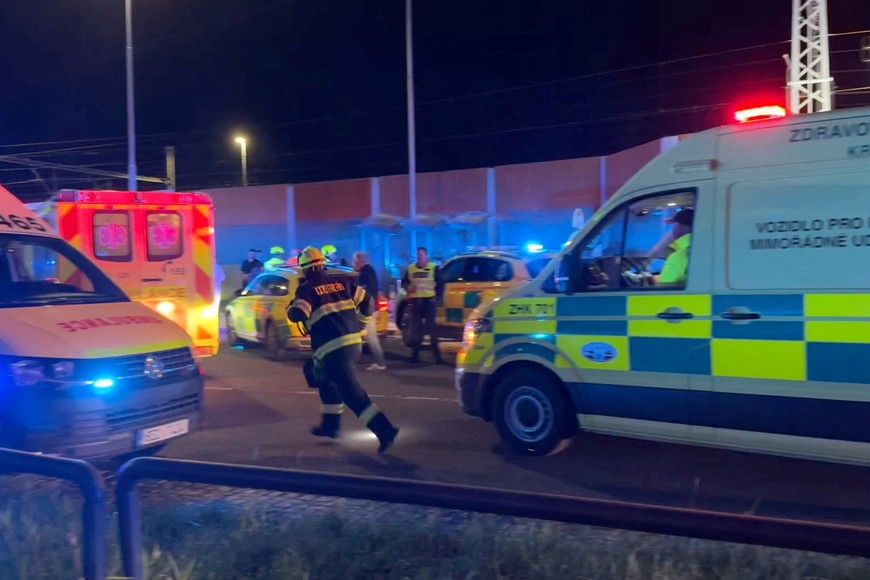 Emergency services respond to the scene following a collision between a passenger train and a freight train in Pardubice, Czech Republic, June 5, 2024 in this still image obtained from social media video.  Jiri Sejkora/via REUTERS  THIS IMAGE HAS BEEN SUPPLIED BY A THIRD PARTY. MANDATORY CREDIT. NO RESALES. NO ARCHIVES.