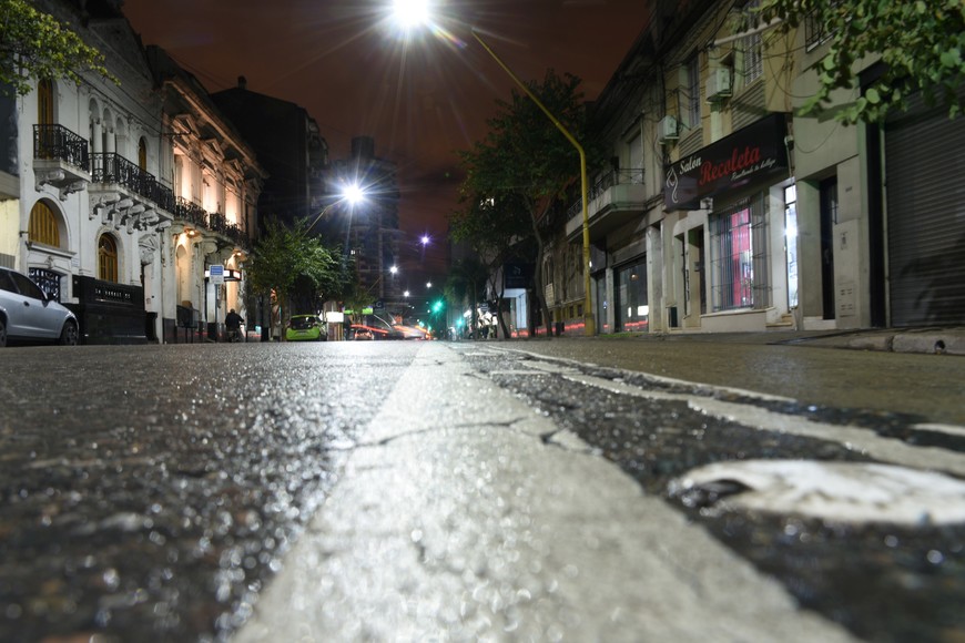 La humedad se apodera del viernes en la capital santafesina. Crédito: Manuel Fabatía