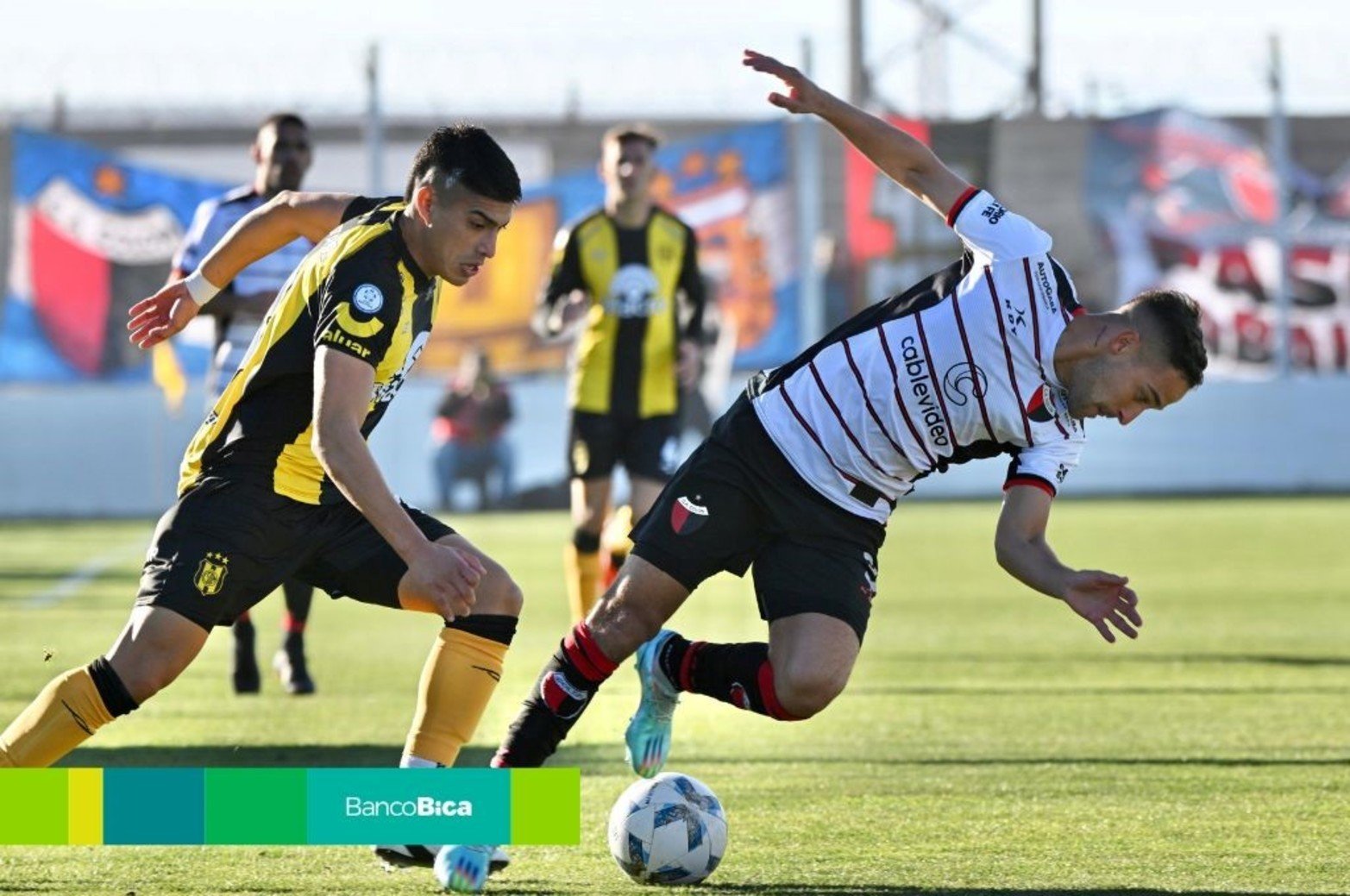 Colón empató con Deportivo Madryn.