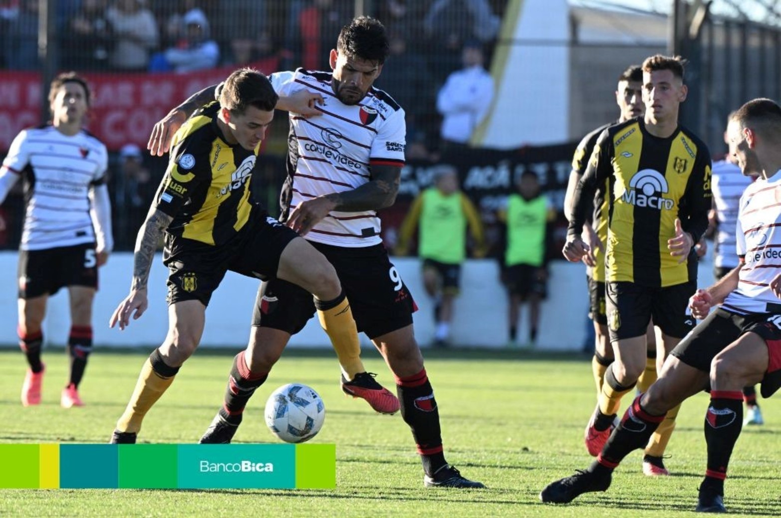 Colón empató con Deportivo Madryn.