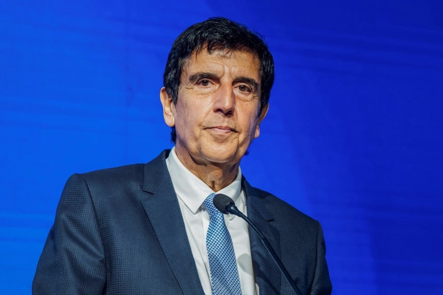 Melconian cuestionó al presidente Milei por no dedicarse a "formar equipo ni tener un programa" de gobierno, en tanto que le recomendó "redoblar la apertura mental y la empatía".