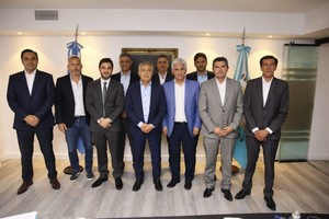 Según se indicó, el comunicado estaba suscripto por Jorge Macri (CABA); Gustavo Valdés (Corrientes); Leandro Zdero (Chaco), Ignacio Torres (Chubut); Rogelio Frigerio (Entre Ríos); Carlos Sadir (Jujuy); Alfredo Cornejo (Mendoza); Marcelo Orrego (San Juan); Claudio Poggi (San Luis), así como el mandatario santafesino, Maximiliano Pullaro.