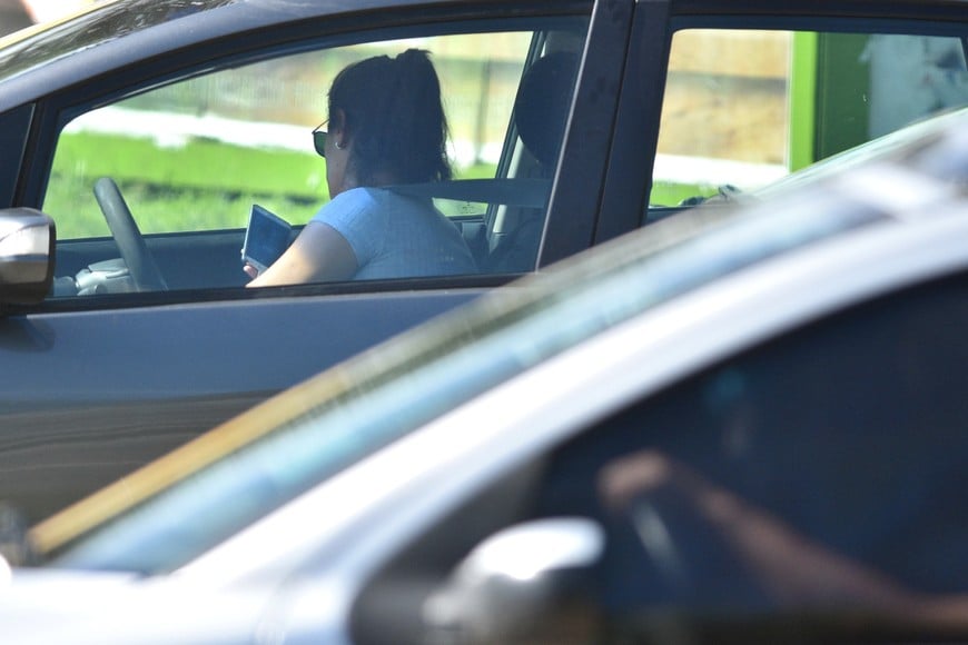 Al utilizar el celular mientras se maneja un auto hay cuatro veces más riesgo de estar involucrado en un siniestro de tránsito.