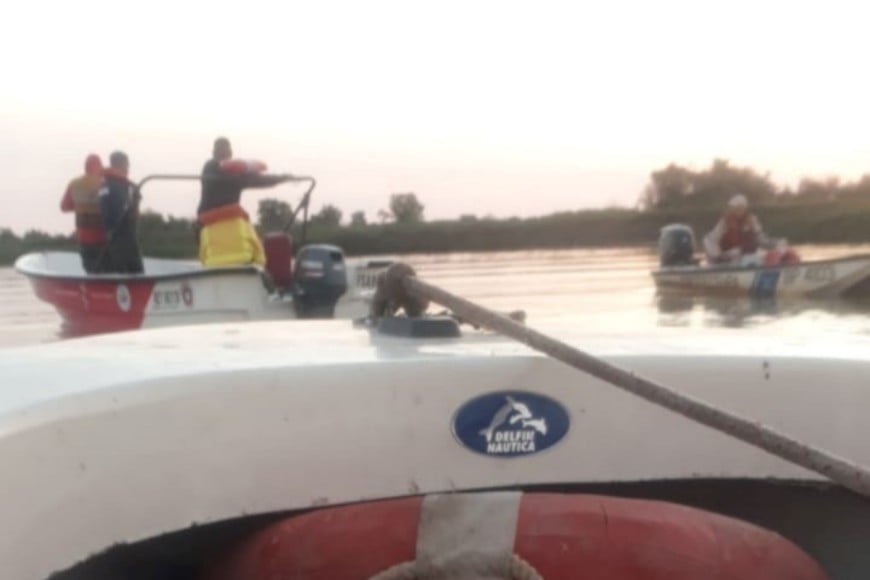 Operativo para dar con el paradero de Julio Adrián Ríos. Crédito: Luis Verón