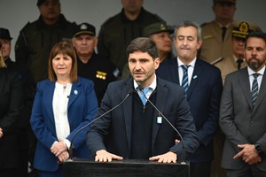 Maximiliano Pullaro analizó en Rosario los trabajos realizados en el último tiempo en materia de seguridad. Crédito: Marcelo Manera