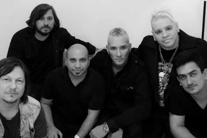 En el marco de su Gira Nacional “ALAS TOUR 2024”, CABEZONES vuelve a presentarse en Santa Fe.