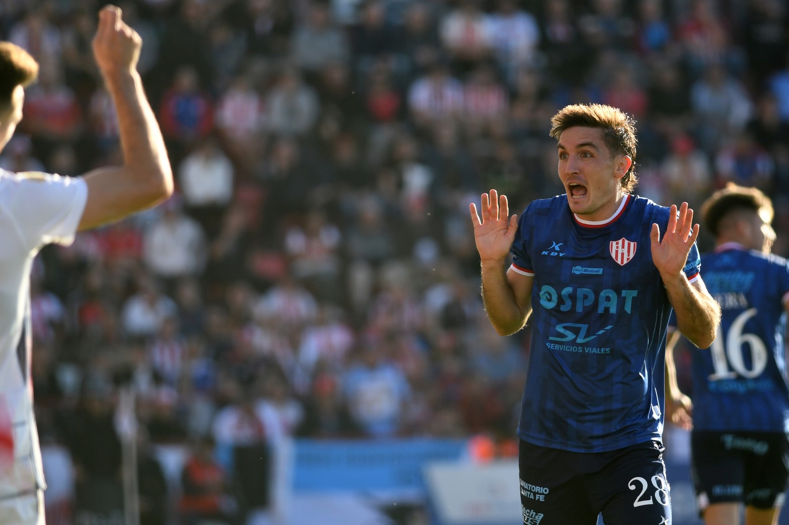 Unión le ganó 2 a 1 a San Lorenzo y se mantiene en la punta del torneo disputadas cinco fechas.