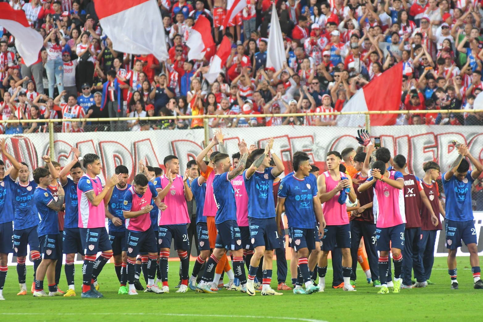 Unión le ganó 2 a 1 a San Lorenzo y se mantiene en la punta del torneo disputadas cinco fechas.