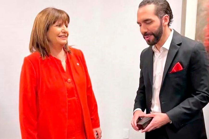 Patricia Bullrich visitó una megacárcel en El Salvador y se reunió con Nayib Bukele.
