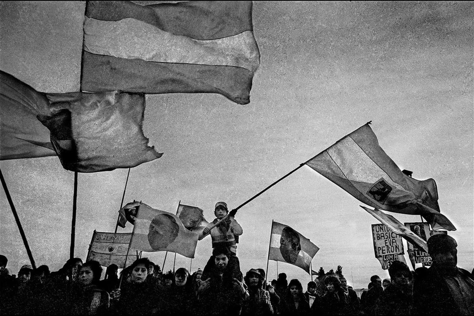 Sara Facio tomó encuadres de la vida cotidiana del movimiento peronista. 