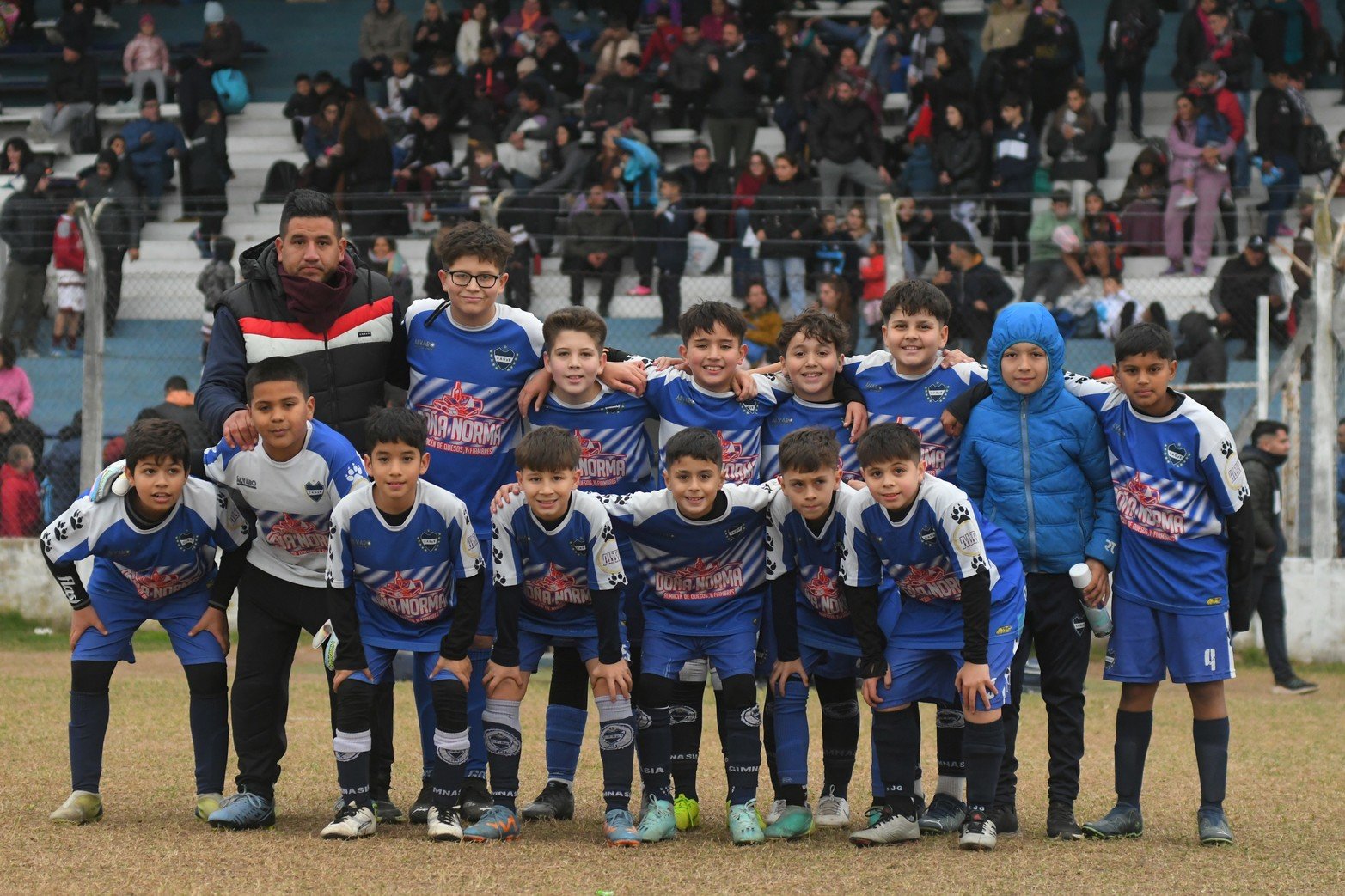 Fútbol Infantil. El Lobito de Gimnasia y Esgrima de Ciudadela. Cuatro días de fútbol infantil se vivieron en el Gigante de Ciudadela. Más de 1000 niños y un gran marco de público le dieron color a jornadas inolvidables.  Pasión Liga de Diario El Litoral presente en los grandes eventos de nuestros niños.