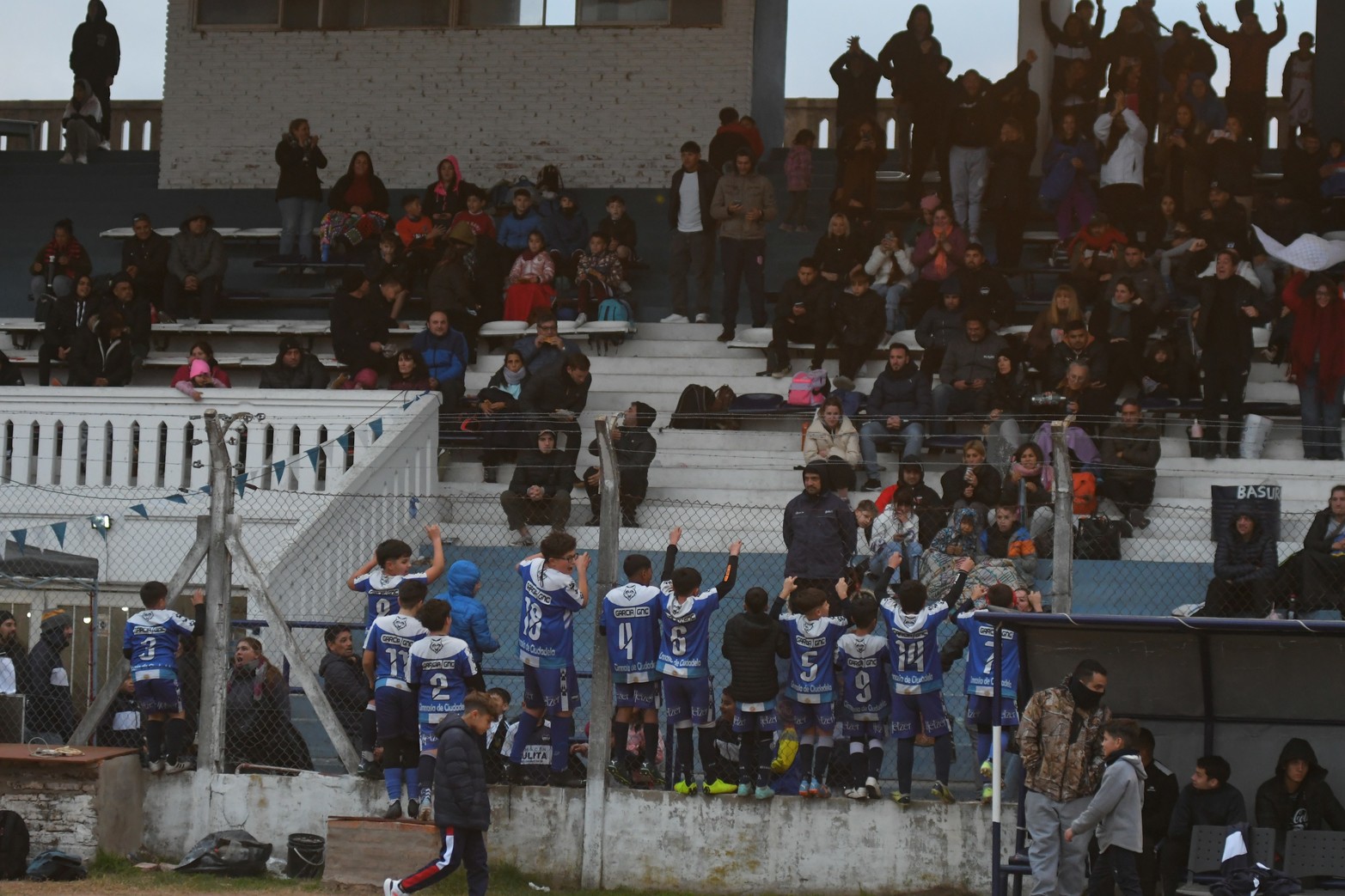 Fútbol Infantil. El Lobito de Gimnasia y Esgrima de Ciudadela. Cuatro días de fútbol infantil se vivieron en el Gigante de Ciudadela. Más de 1000 niños y un gran marco de público le dieron color a jornadas inolvidables.  Pasión Liga de Diario El Litoral presente en los grandes eventos de nuestros niños.