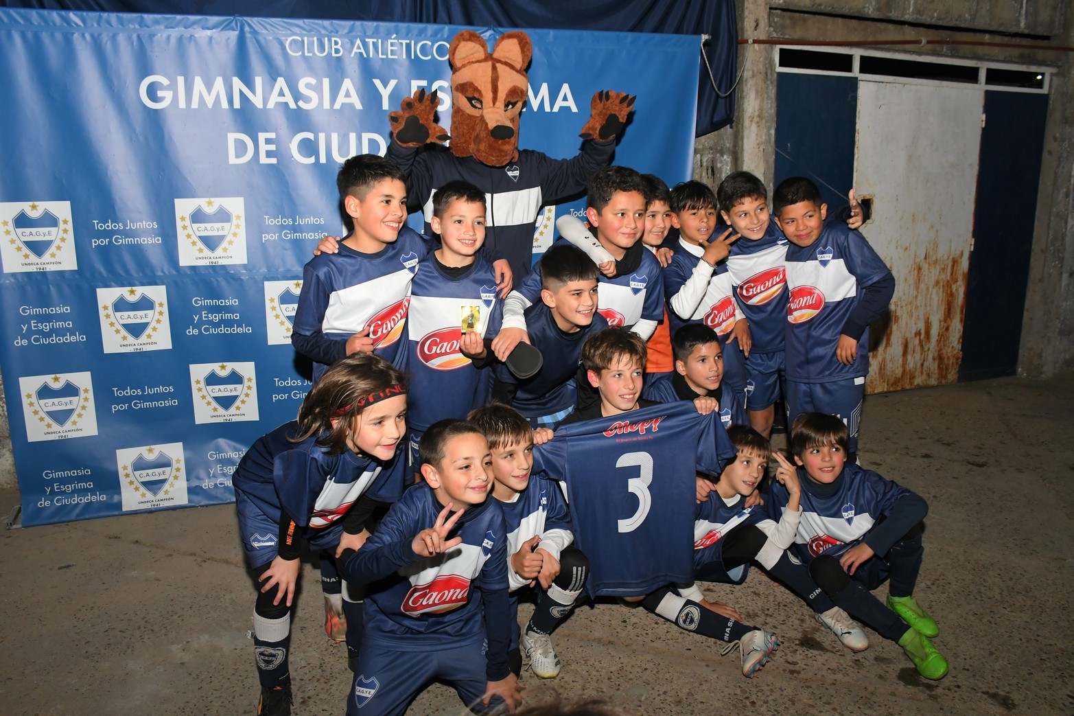 Gimnasia y Esgrima, uno de los grandes participantes que se quedó con la copa de Oro de la categoría 2015.