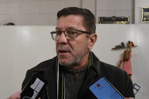 “Es una obra muy importante. La intención es licitar la obra el año que viene, al menos un tramo de la misma. Son 65 kilómetros, que une dos departamentos. La idea es hacerlo en dos etapas. Eso va a depender mucho del estudio que se realice” indicó Borla.