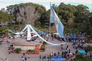 “Esperamos que todos se sumen a esta iniciativa, para así festejar entre todos los 208 años de nuestra Independencia”, añadieron.
Foto: Gentileza
