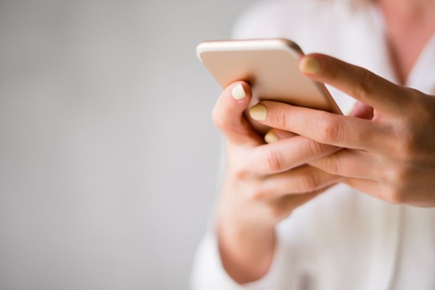 Los licenciatarios puedan fijar sus precios libremente