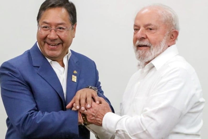 Luis Arce, presidente de Bolivia, junto a Luiz Inacio "Lula" Da Silva, presidente de Brasil.