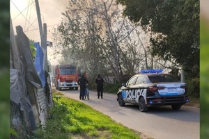 El momento en que los bomberos intervienen en el lugar.