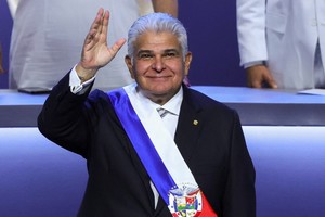Panama's President Jose Raul Mulino gestures during his swearing-in ceremony, in Panama City, Panama, July 1, 2024. REUTERS/Aris Martinez