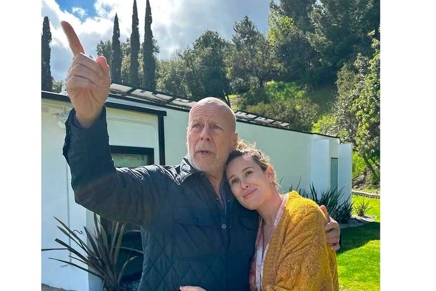 La familia del actor lo acompaña en este duro momento.