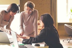 Comunicar de manera efectiva tus áreas de mejora es clave para el crecimiento.