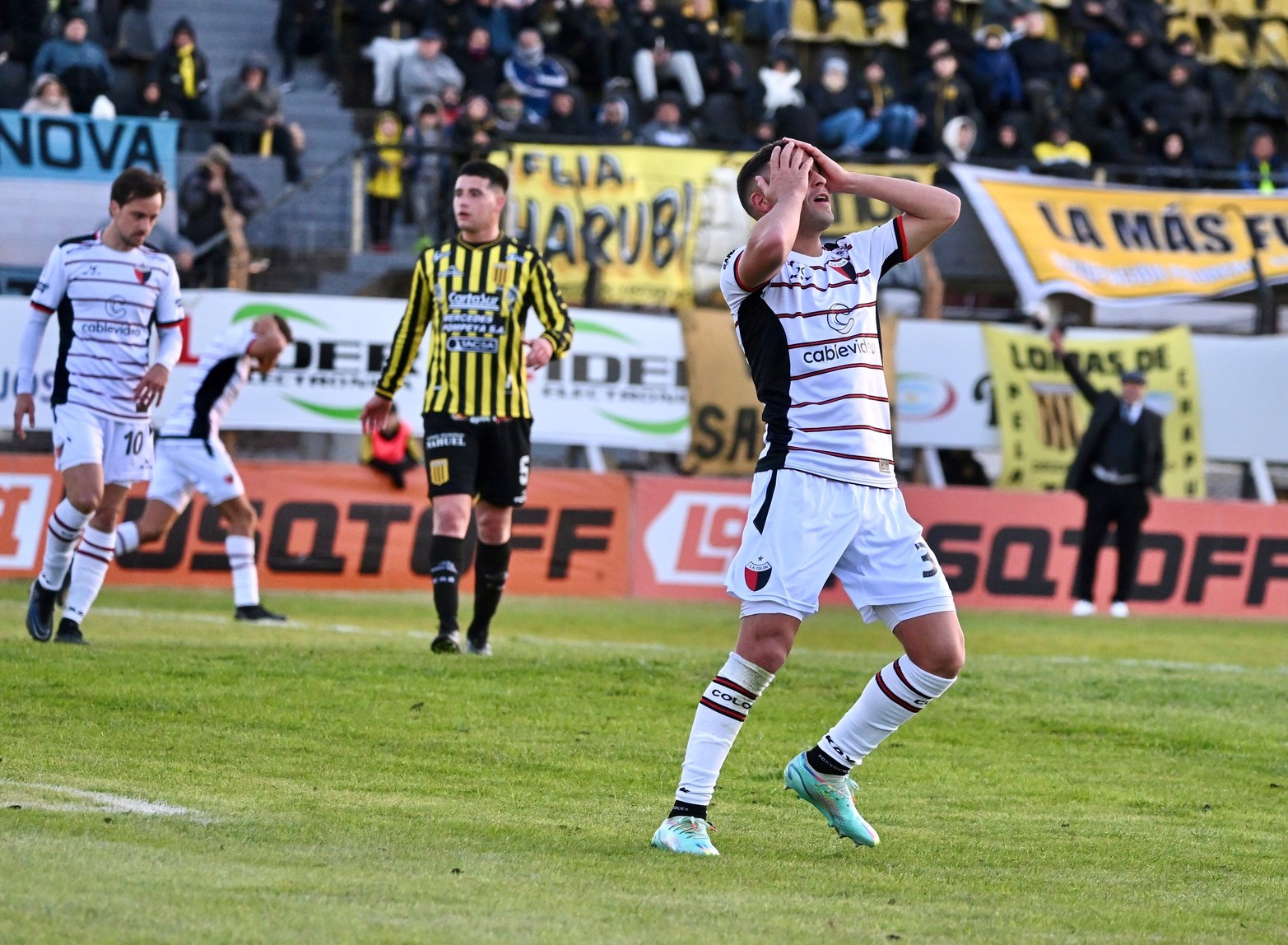 Almirante Brown y Colón, empate: 0 a 0