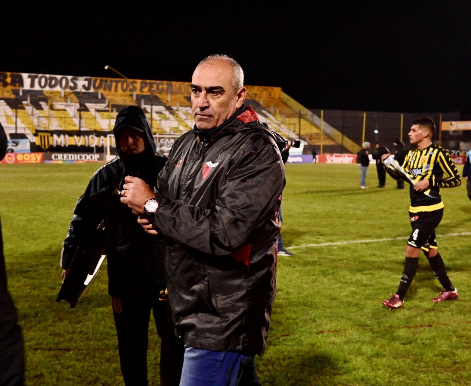 Fue empate entre Colón y Almirante Brown, y sigue en la cima de la Zona B