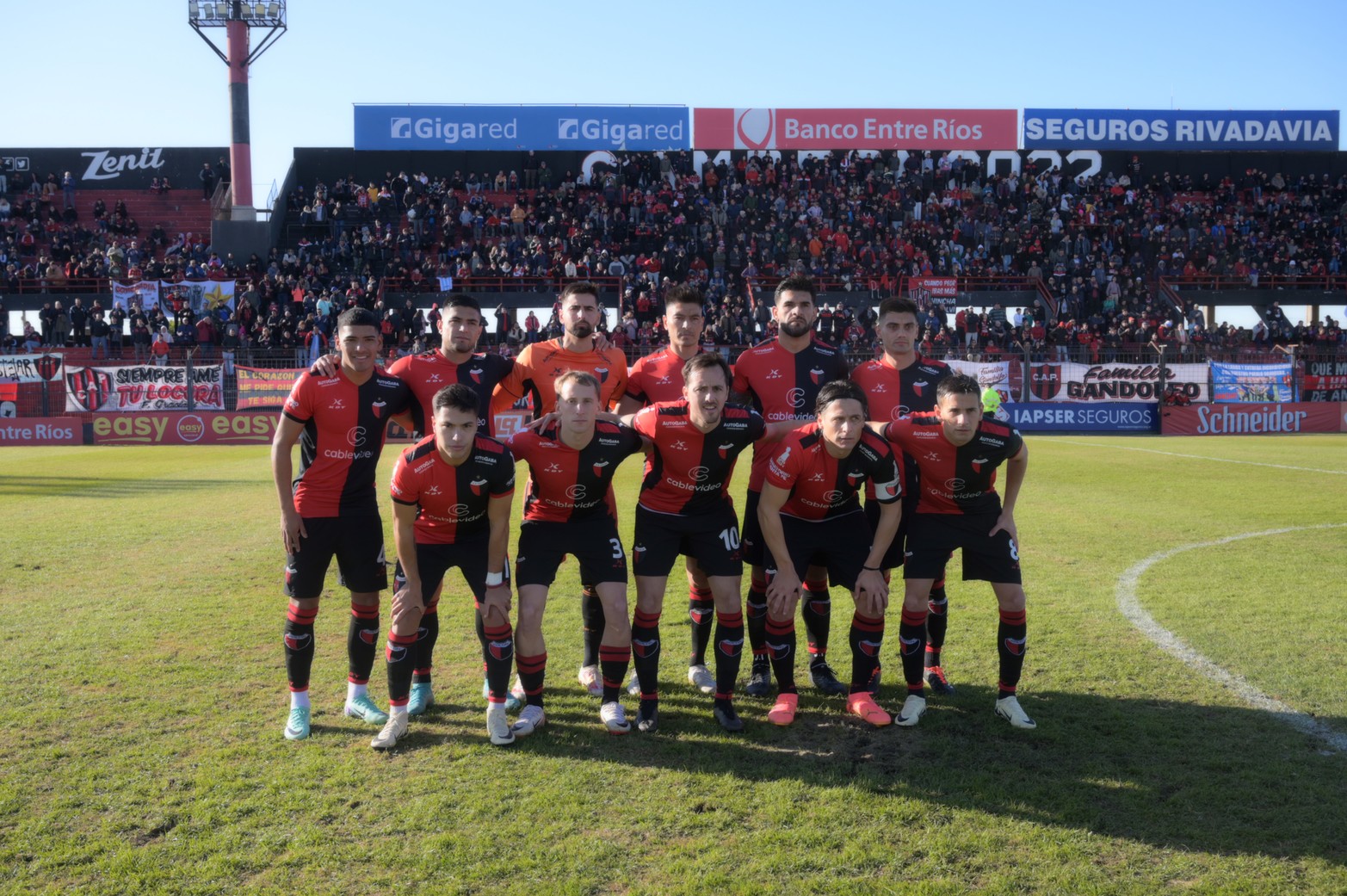 El once titular que presentó Iván Delfino.