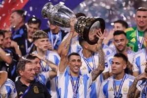 Ángel Di María no irá a la final del Mundial contra España. Foto: Reuters.