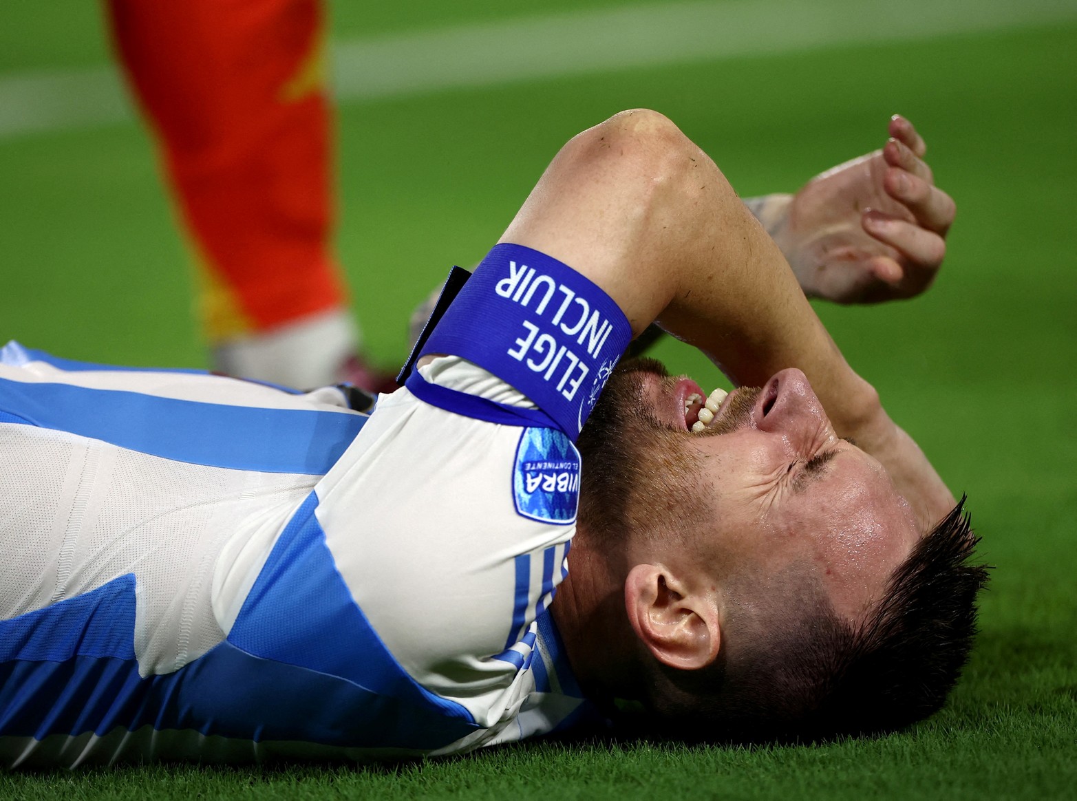 El momento de la lesión de Lionel Messi.