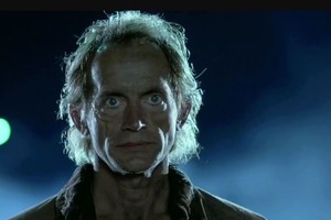 Un joven cowboy es mordido por una vampira y se convierte en una criatura de la noche en esta película de culto. Foto: F/M Entertainment, Near Dark Joint Venture