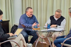 “Esta es una obra prioritaria del Gobierno de Maxi Pullaro, ya que una vez que quede terminada va a unir 3 departamentos en beneficio de la producción, el turismo, y la conectividad del norte provincial”, dijo el Senador Michlig.