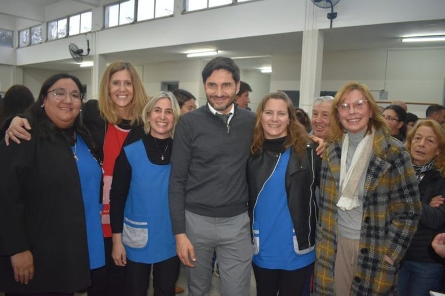 Instituciones de Elortondo acompañaron la visita del máximo mandatario provincial.