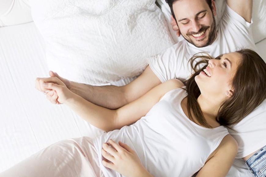 En el transcurso de la vida las personas tienen diferentes tipos de amistades, una de ellas es la que se conoce como "con derechos".