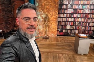 El periodista, quien fue centro de polémicas por la relación con Marina Calabró, se quedó sin auto y sin registro.