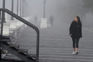 Neblina, frío y cielo nublado, el pronóstico del tiempo para Santa Fe. Crédito: Mauricio Garín